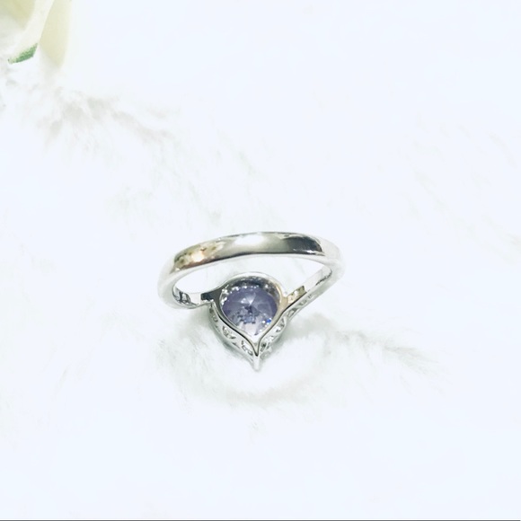 ๐Stunning Lavender Birthstone Round 4-Prong Synthetic Gem Silver Ring | US 8 - Picture 12 of 16